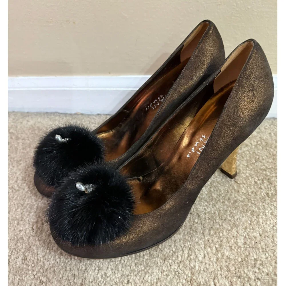 Mariani Studio Bronze Metallic Pumps Womens 7.5 Mink Fur Pom Accent Heels Shoes